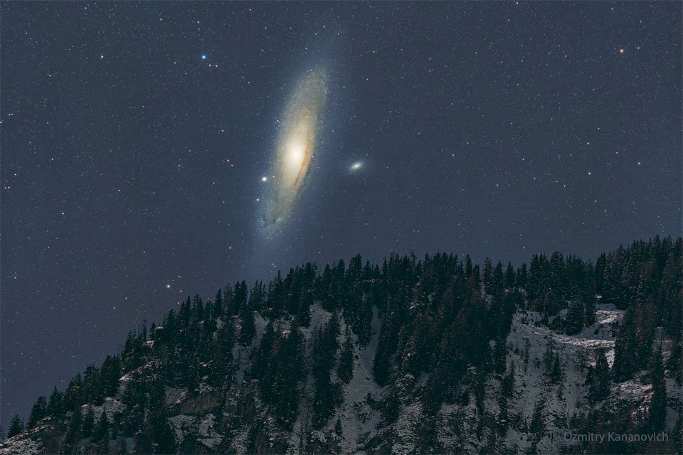 EricLagadec's tweet image. Notre galaxie voisine, Andromède, se trouve à 2,5 millions d'années-lumière. On peut la distinguer à l’œil nu dans un ciel dénué de pollution lumineuse. Dans le ciel, elle apparaît plus grand que la pleine lune, mais il faut un appareil photo pour la voir comme ça!
©D. Kananovich