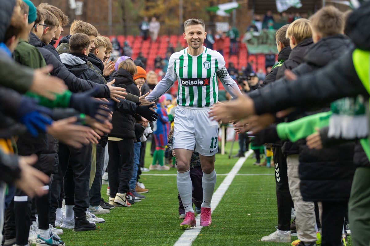 Saulius Mikoliūnas has called it a day on his playing career at the age of 39 after 8 seasons, 222 matches and 13 trophies with Žalgiris in hometown Vilnius. He has a record of 101 for his country 🇱🇹 & also played 4 years in Scotland with @JamTarts, as well as clubs in 🇺🇦& 🇧🇾