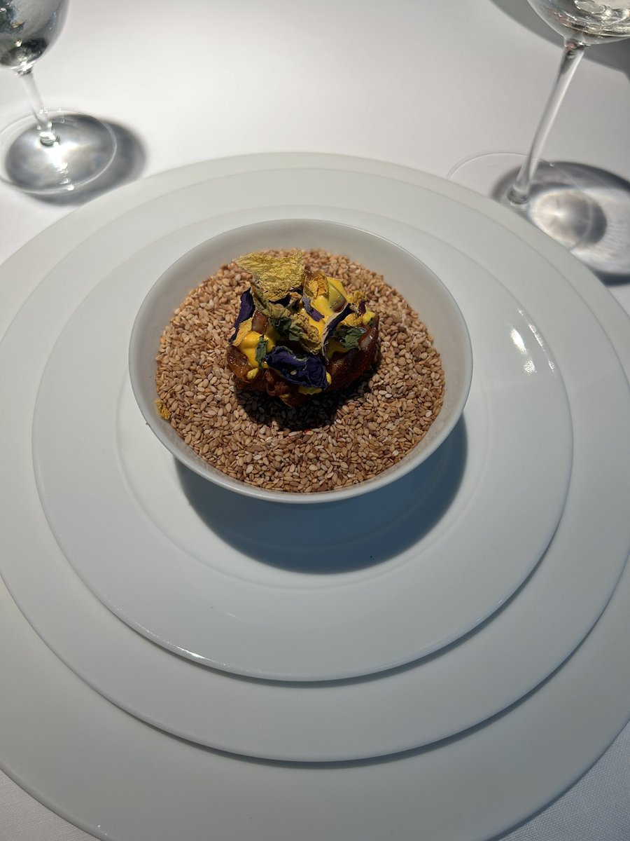 Trips In Red Lips 💄💋 (@tripsinredlipss) on Twitter photo Culinary journey at #Atrio, a gastronomic gem in #Caceres, #Spain 🇪🇸 with three <a href="/GuiaMichelin_ES/">La Guía MICHELIN</a> stars. Each dish,a masterpiece that awakens the senses. A celebration of exceptional flavors. Thank you🌟🍽️ #StellarGastronomy <a href="/restaurantatrio/">RESTAURANTE ATRIO</a> <a href="/caceresturismo/">Turismo Extremeño</a> Culinary journey at #Atrio, a gastronomic gem in #Caceres, #Spain 🇪🇸 with three <a href="/GuiaMichelin_ES/">La Guía MICHELIN</a> stars. Each dish,a masterpiece that awakens the senses. A celebration of exceptional flavors. Thank you🌟🍽️ #StellarGastronomy <a href="/restaurantatrio/">RESTAURANTE ATRIO</a> <a href="/caceresturismo/">Turismo Extremeño</a>