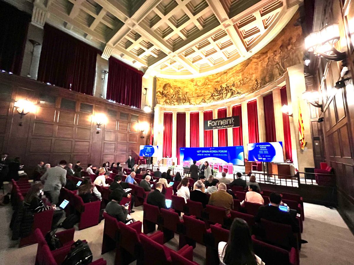 Casa Asia (@casaasia) on Twitter photo Hoy arranca el #XVForoEspañaCorea en <a href="/FomentTreball/">Foment del Treball Nacional</a>, una plataforma de diálogo para potenciar relaciones bilaterales y explorar oportunidades de colaboración
👉Con 4 sesiones en BCN y Tarragona, se abordará la cooperación económica, industrias culturales y transición energética Hoy arranca el #XVForoEspañaCorea en <a href="/FomentTreball/">Foment del Treball Nacional</a>, una plataforma de diálogo para potenciar relaciones bilaterales y explorar oportunidades de colaboración
👉Con 4 sesiones en BCN y Tarragona, se abordará la cooperación económica, industrias culturales y transición energética