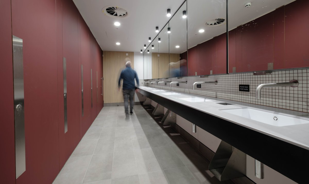 washroom_tweets's tweet image. All our projects balance form and function - we pride ourselves on providing washroom solutions that perform well and look fantastic. See some of our favourite projects 📎ow.ly/E4ft50Q5U2z 

#WashroomSolutions #FormAndFunction #ProjectGallery #DesignInspiration