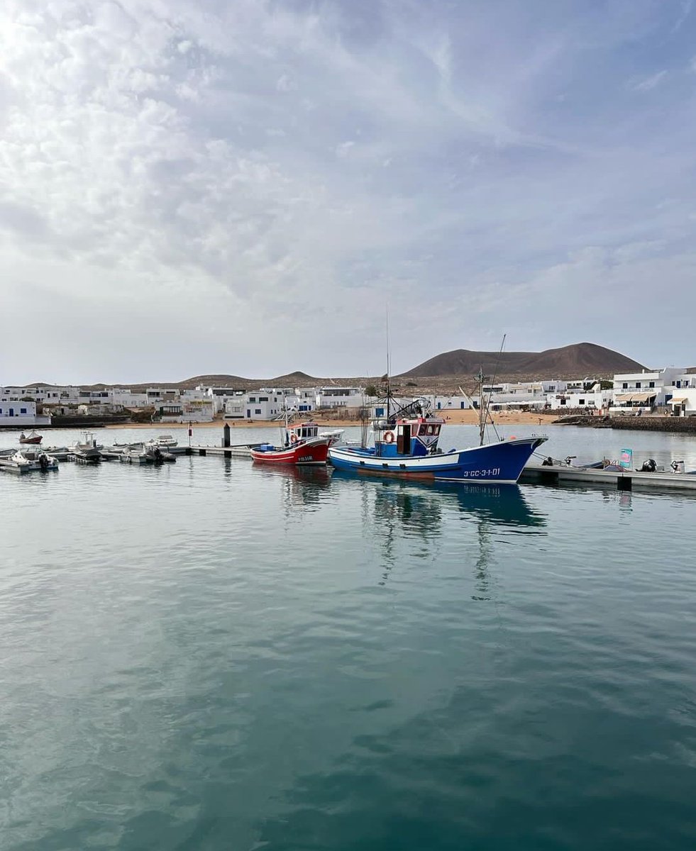 Hola lunes
Hola a t☀️dos 🌵
Isla de La Graciosa
📷 @visitlagraciosa 
Islas Canarias.