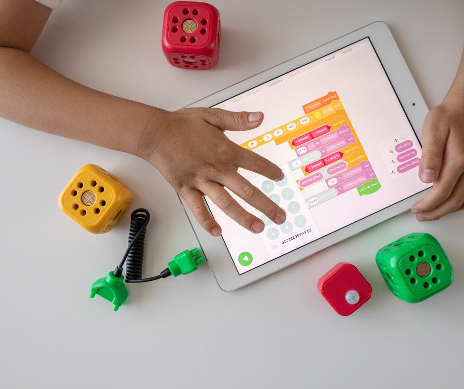 If we want a pipeline of students ready for the tech roles of tomorrow…

We must make school curriculums more flexible, so kids have up-to-date knowledge.

And focus more on real-world applications than just grades.

University is too late to close the #DigitalSkillsGap
