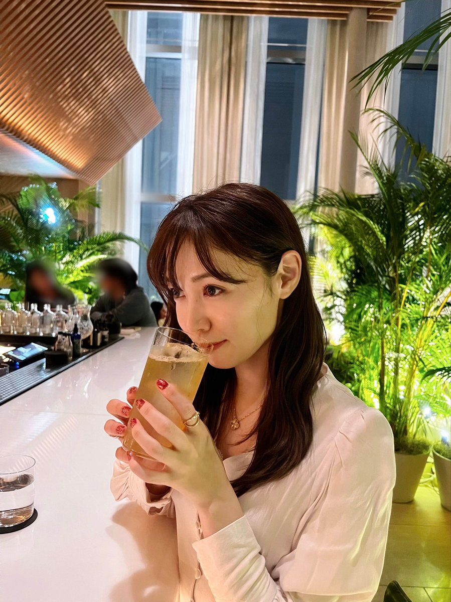 nonoko_sum's tweet image. 約5ヶ月ぶりにお酒を…🥂
東京アールグレイフィズ
1杯だけだけど飲み終わってから真っ赤に
#lobbybar  #東京エディション虎ノ門