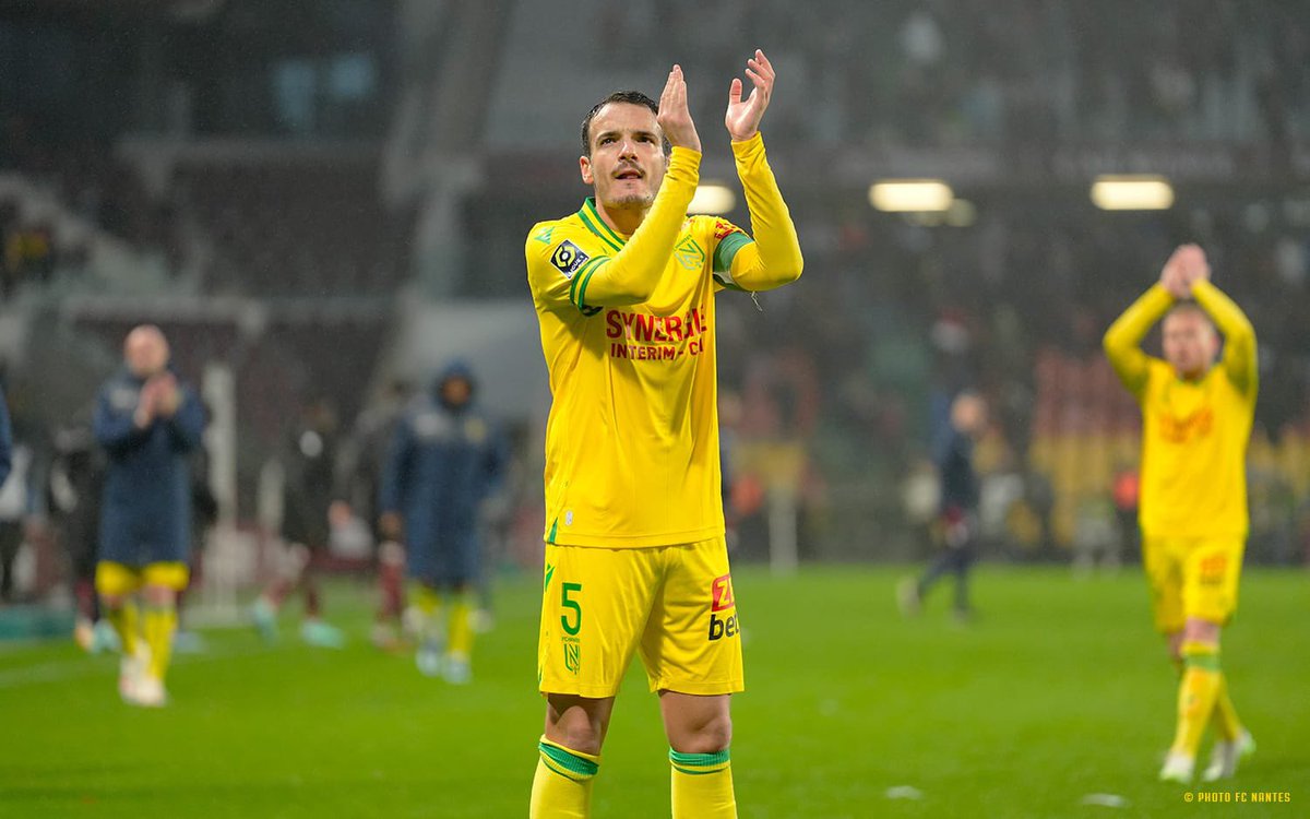 pedrochb97's tweet image. Inacceptable première mi temps et insuffisant en deuxième. Deux semaines pour remettre les choses en place et montrer une autre visage. Merci pour votre soutien et nos excuses pour pas être à l’hauteur. Allez Nantes🔰