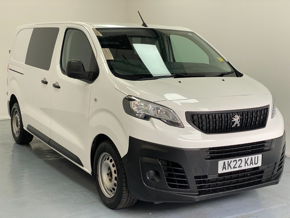 🚐💼 Discover the Peugeot Expert: your all-in-one solution for business success. This White beauty comes with Rear Parking Sensors, Stop/Start, and a seamless digital experience. Explore at Vanwise.com! 🌐🚀 #PeugeotExpert #VanwiseAdventures