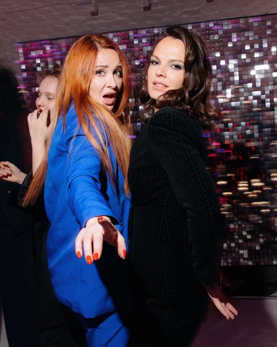 Birthday of my best friend 🥳 https://t.co/EjJXu1v1je