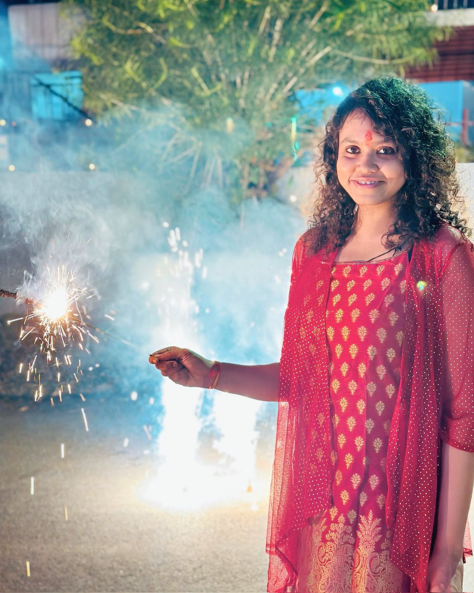 Shubh Deepawali everyone! ❤️ #HappyDiwali #HappyDeepavali #HappyDiwali2023 #Diwali #Diwali2023 #DiwaliCelebration #DiwaliWithCrackers #DiwaliWishes #diwalivibes