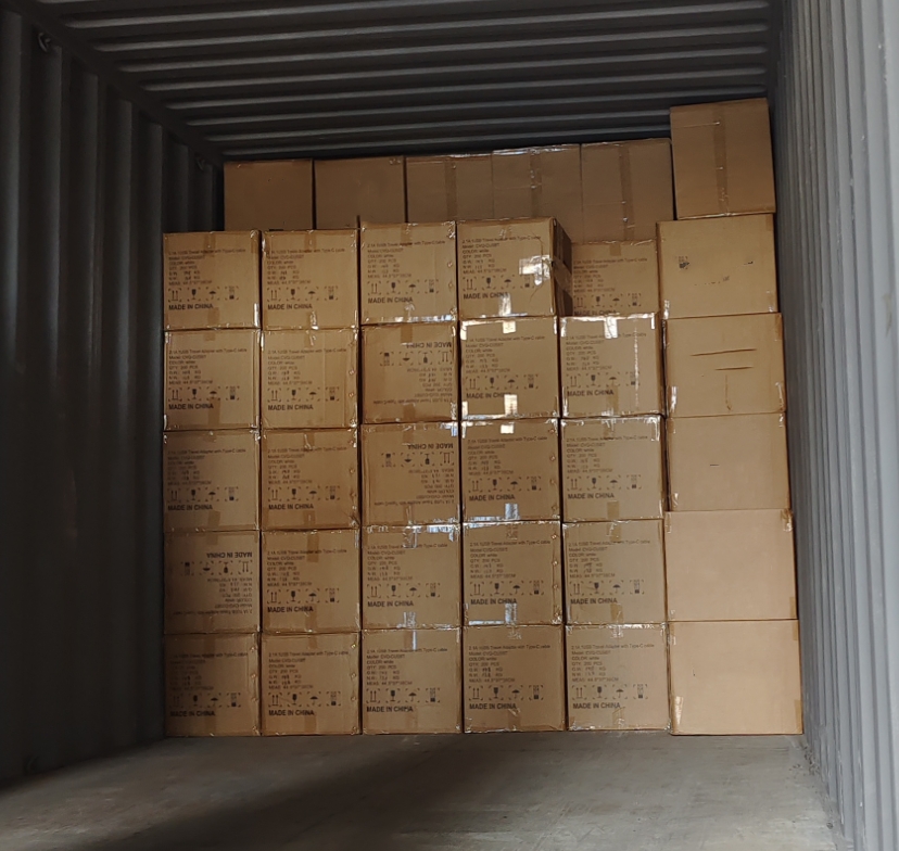 Veaqee's tweet photo. Fast delivery and #ontimedelivery is our basic commitment to you!💪
Today, we have successfully loaded a #container of #phoneaccessories for shipping to Argentina, and we are confident in providing you with a delightful #purchasing journey as well. 🚢
#Miccell #Veaqee https://t.co/Og7zawnvOa