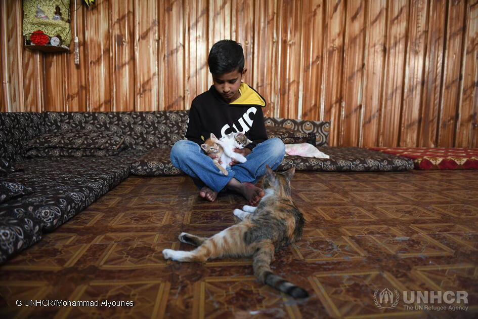 On #WorldKindnessDay , we celebrate the power of kindness in bringing hope and joy.

Meet Mutasem, a young refugee whose simple act of care reflects his kind heart💖 🐱

Let's embrace this spirit and spread kindness in every corner of our world. #BeKind
