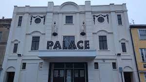 From 10am today we're chatting about buildings at risk in Wiltshire. Are there any buildings that you've noticed that have seen better days? Any you'd like to see the back of? One of my favourite restored buildings is this one ( although i've not been inside yet) <a href="/BBCWiltshire/">BBC Wiltshire</a>