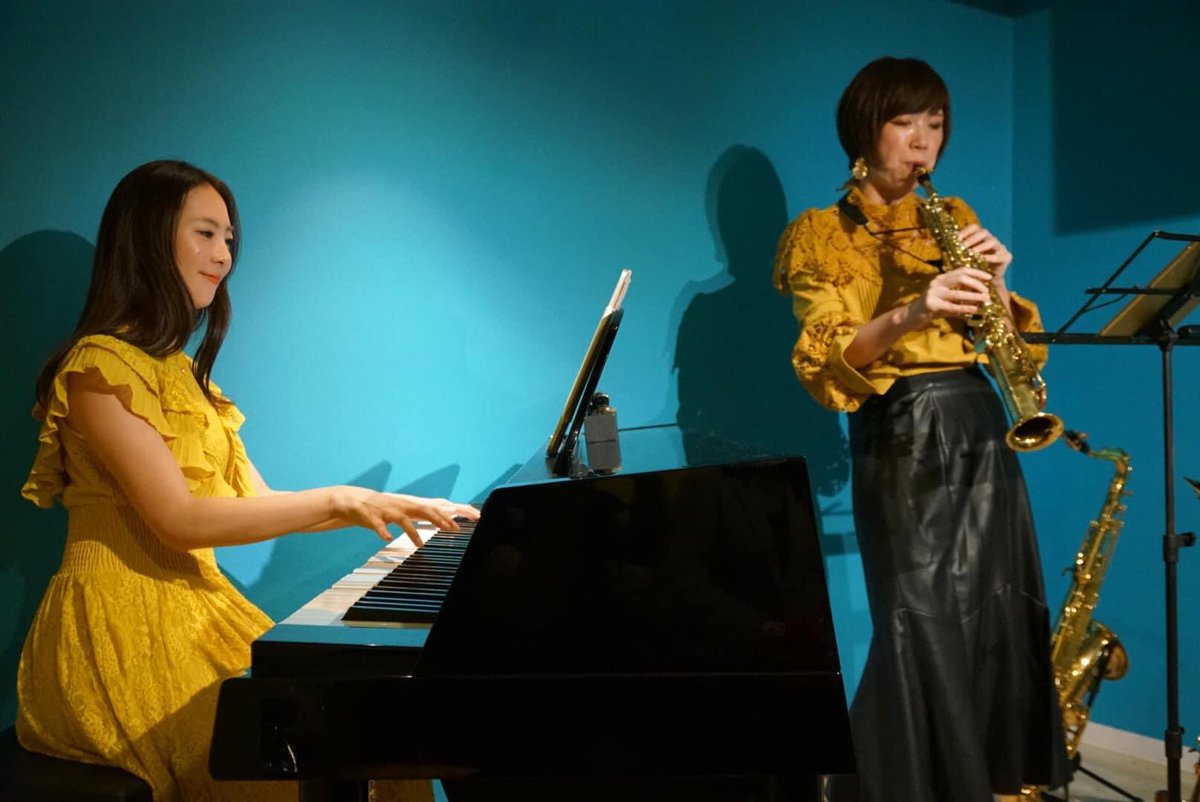 ピアノふらんちぇすかちゃんとmoi Autumn cocert🍁このコンサートはリピーターさんが多いことが本当にありがたくて、お客さまと季節ごとに「元気？」って生存確認ができるような、気軽にお喋りしながら進めていけるアットホームなコンサートです。今回もみんな元気であった。次回冬は2/10(土)18:00❄️