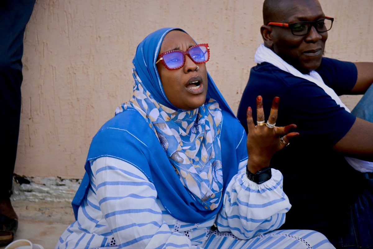 DigitalNiger's tweet image. { 3000 } MERCI à @UmmManal2 pour l&apos;accueil et à @rhassila pour le thé 🍵😋. Kudos et merci à tous les participant.e.s à cette 1ère soirée. Rendez-vous très bientôt pour une deuxième soirée de { #TechTea } 🤖.