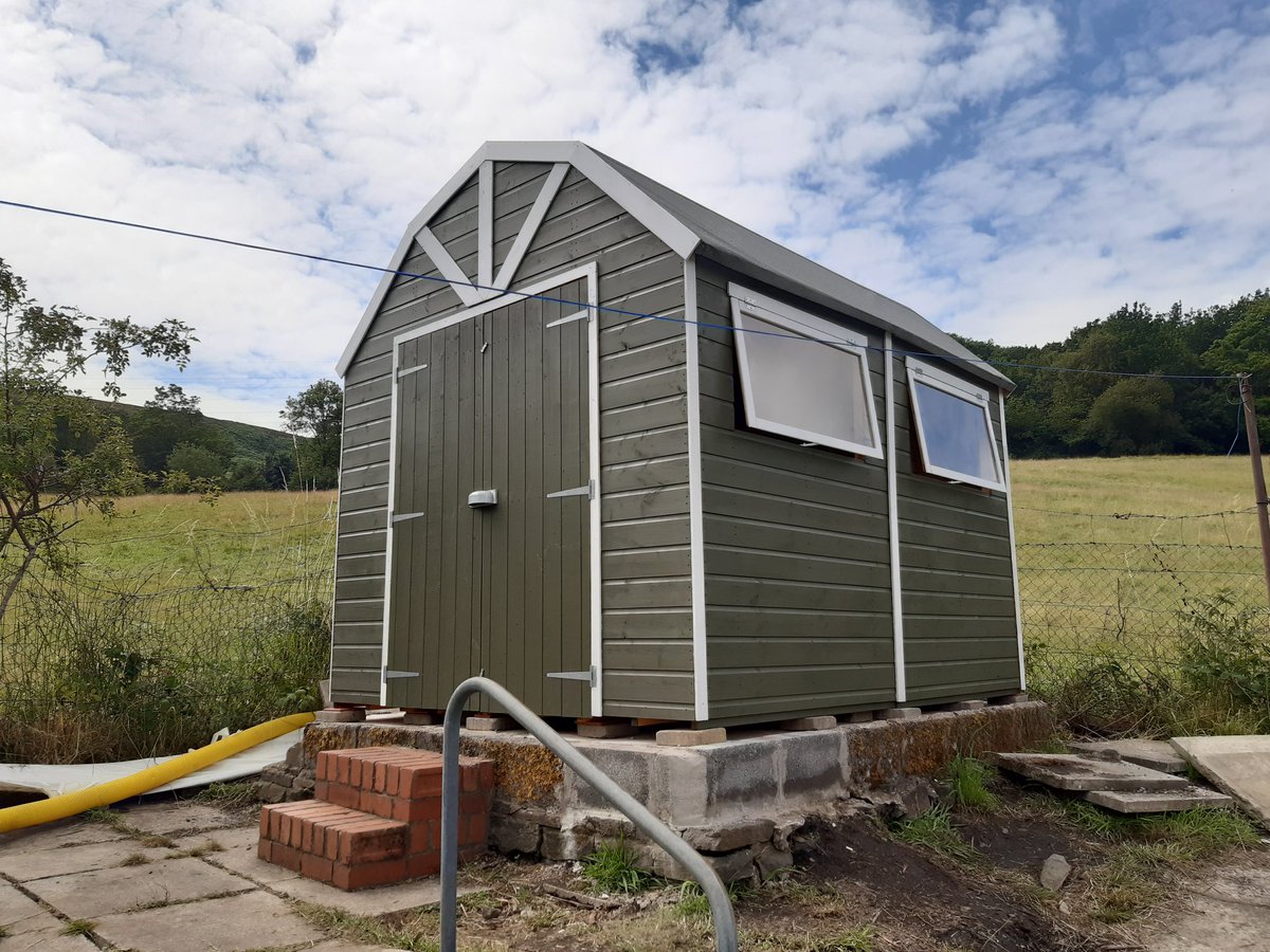 mouse_workshop's tweet image. I&apos;ve not posted much this year due to health issues so thought I&apos;d post a project from earlier in the year. As a woodworker you&apos;d think putting a shed together would be straightforward... sadly not 😄!! It&apos;s been up a few months now and withstood a few storms (this is Wales 🏴󠁧󠁢󠁷󠁬󠁳󠁿)