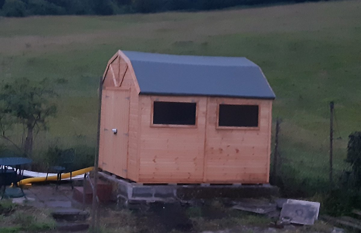 mouse_workshop's tweet image. I&apos;ve not posted much this year due to health issues so thought I&apos;d post a project from earlier in the year. As a woodworker you&apos;d think putting a shed together would be straightforward... sadly not 😄!! It&apos;s been up a few months now and withstood a few storms (this is Wales 🏴󠁧󠁢󠁷󠁬󠁳󠁿)
