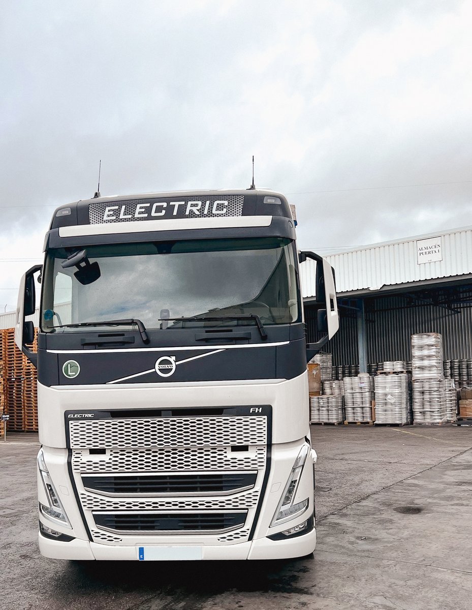 The future walked in through our doors as we loaded our kegs onto an electric truck for the first time ever!

Committed to reducing the carbon footprint, we're proud to embrace eco-friendly practices in every step of our journey.

Here's to a greener future!
 
#sustainability
