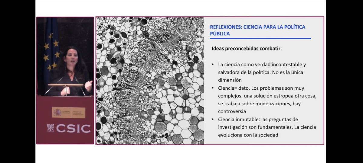 Seguimos con Ana Elorza @FECYT_Ciencia, la relación entre ciencia y política y la importancia de tener amplitud de miras y de tomar café con gente más allá de tu laboratorio.