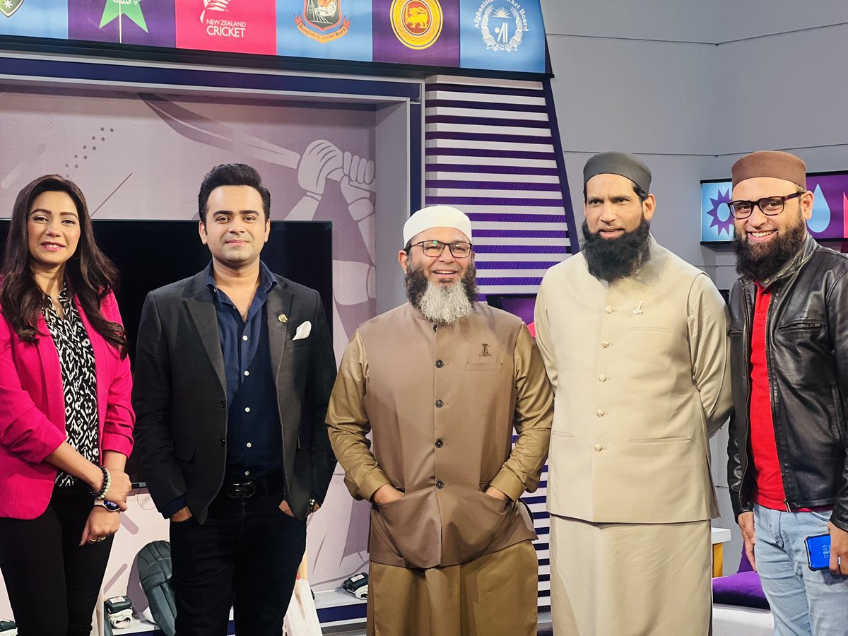 umairbashirr's tweet image. A match or no match but zor ka Jor going on with its full flow @sawerapasha 
#zorkajor #SamaaTV #CWC