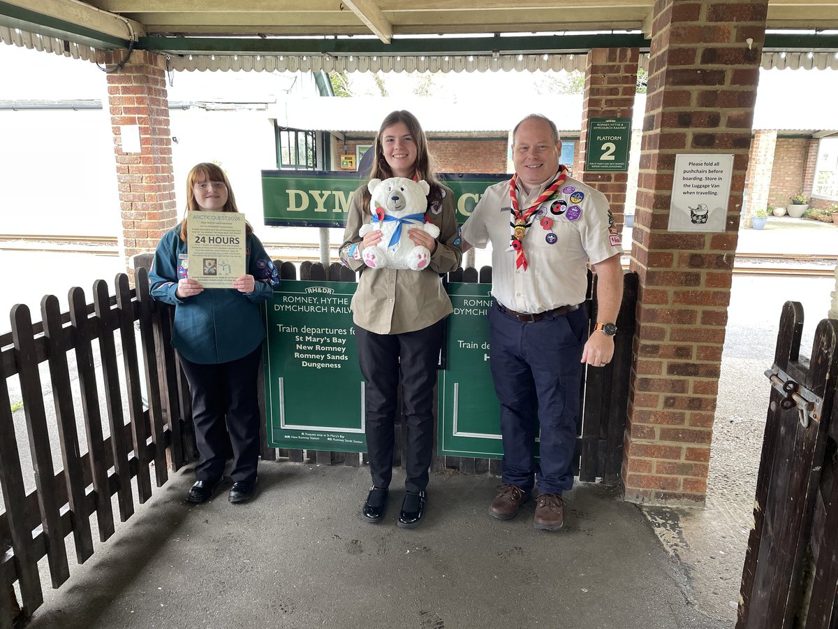 ArcticQuest26's tweet photo. Worsleys, has been to another district. 

Worsley has been pictured at Dymchurch RHDR train station. 

Thank you, Amanda and team from Romney Marsh District.

Worsley will now make his way to Ashford District. 

Keep your eyes peeled where worsley will end up next. https://t.co/18MdHx6ECo