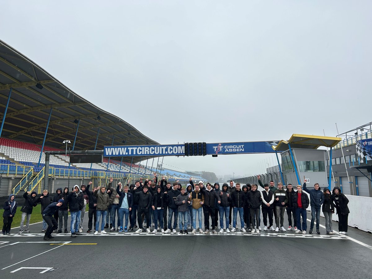 Vandaag hebben we bezoek van 50 studenten van het Alfa College, van de opleiding Technicus Engineering Installatie en Elektrotechiek. Zij krijgen een presentatie van onze Technische Dienst én natuurlijk een technische rondleiding #TTAssen