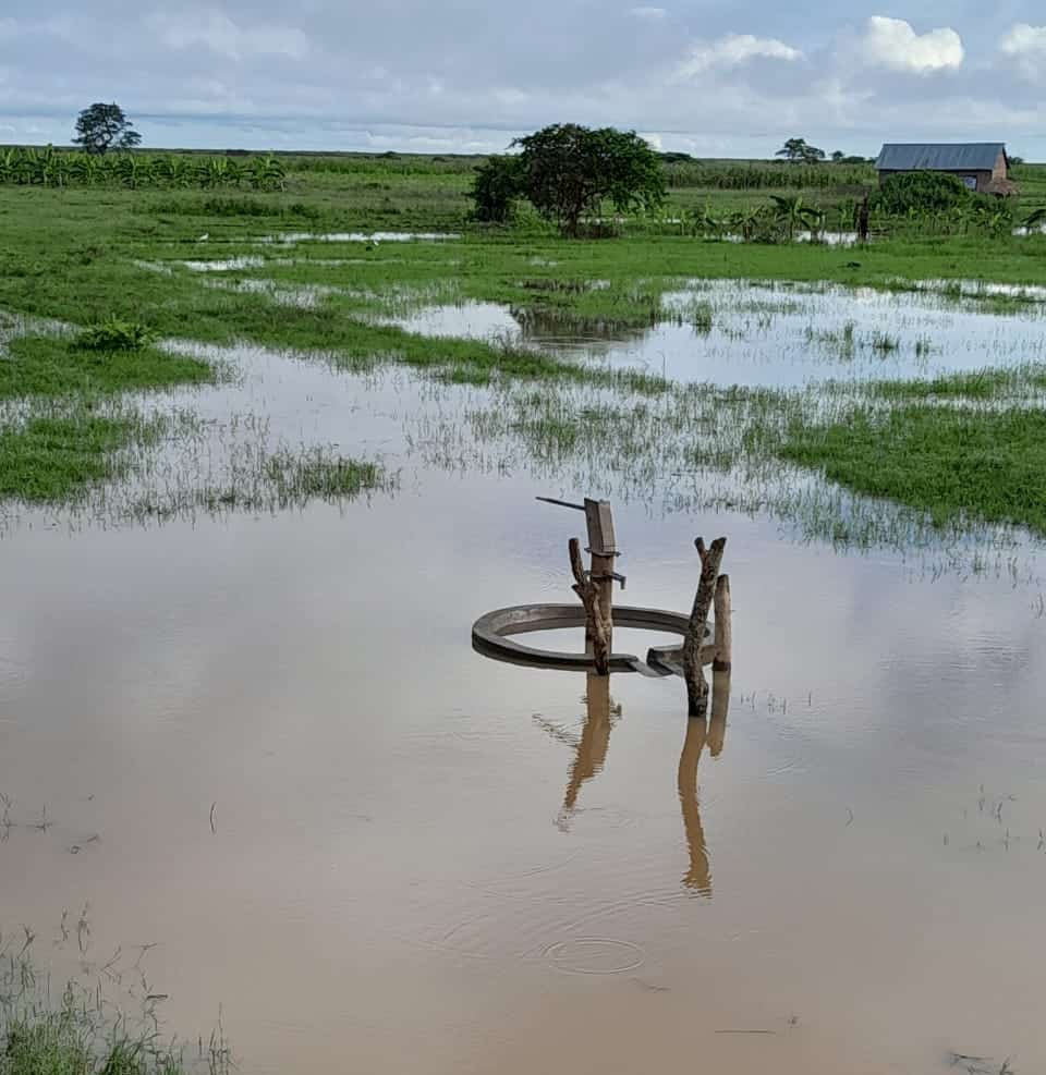 This is Bweyale in Kiryandongo where floods have curved off a public water facility. Climate change is real and with us. @_AfricanFood @BbiiraN