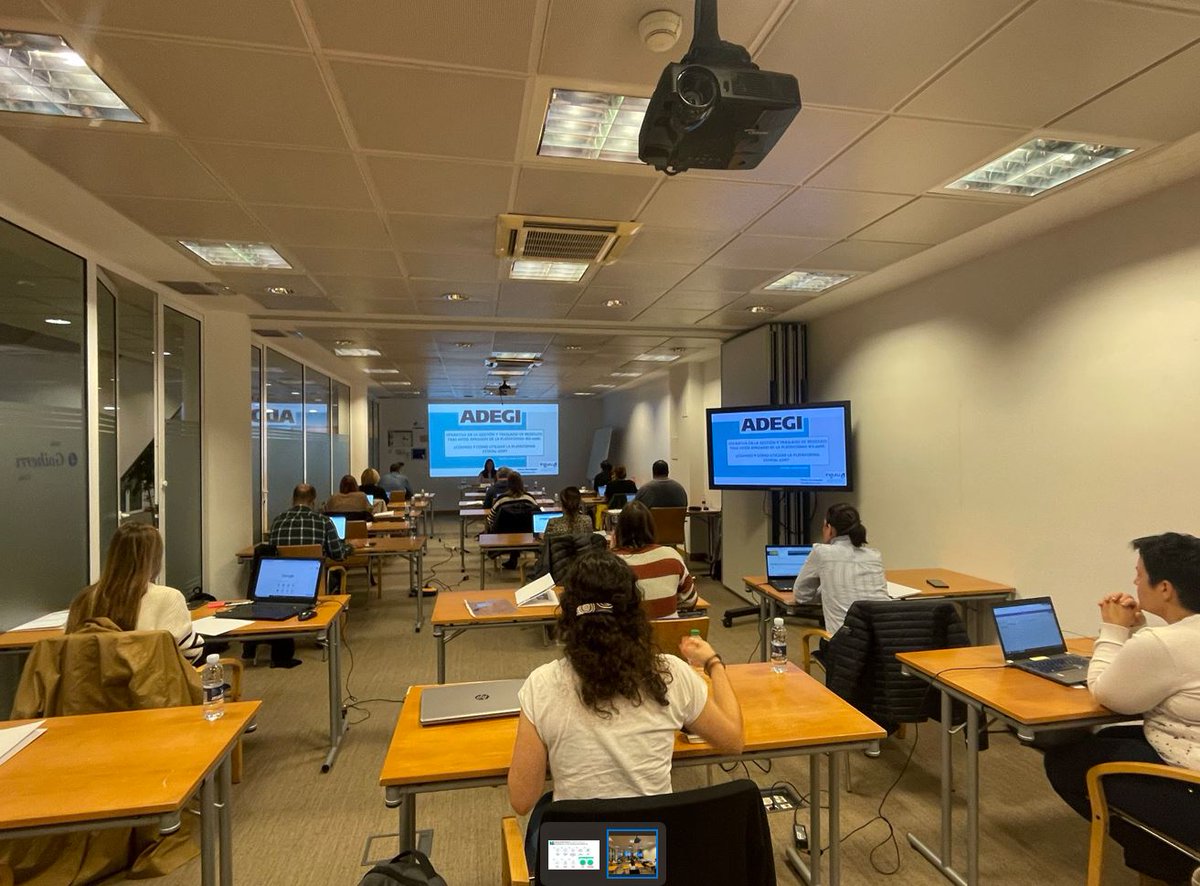 Impartimos formación en <a href="/ADEGI/">ADEGI</a> sobre la modificación de la plataforma iks-eeM. lnkd.in/d-bRnhJN