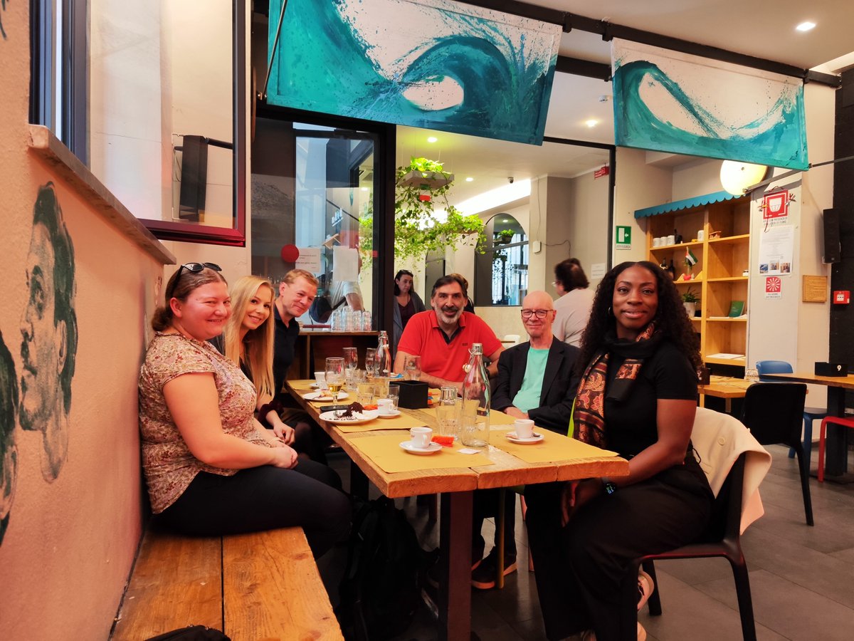 cesie_ets's tweet image. Le #tecnologiedigitali possono aiutare le persone che lavorano nel settore #agroalimentare a produrre generi alimentari da fonti sicure, sostenibili e di qualità. Ne abbiamo parlato durante l&apos;ultimo meeting internazionale #DIGITAG.
Scopri di più sul sito digitag-erasmusproject.upwr.edu.pl/it/