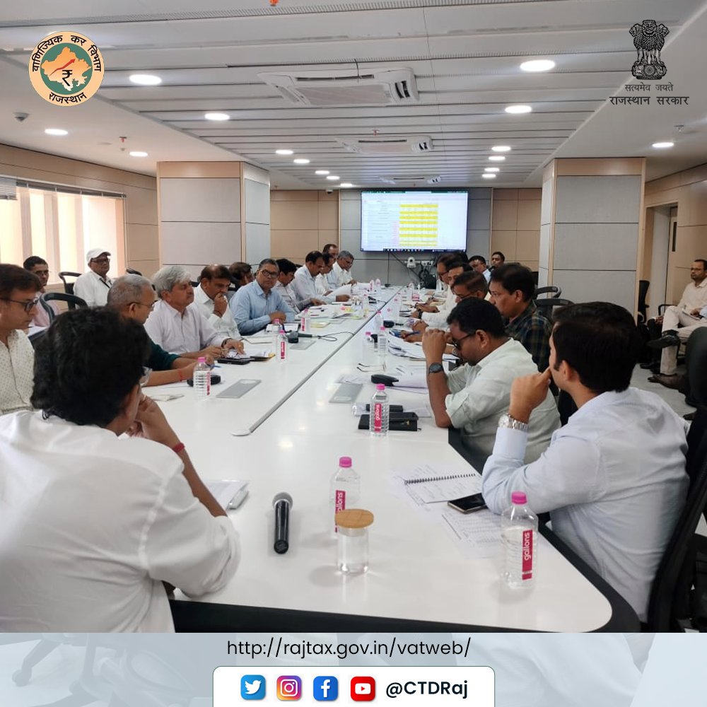 CTDRaj's tweet photo. झालाना स्थित एक्सिलेंस सेंटर ऑफ राजस्थान में वाणिज्यिक कर विभाग की संभागीय समीक्षा बैठक का हुआ आयोजन। मुख्य आयुक्त श्री रवि कुमार सुरपुर ने की वित्तीय वर्ष की पहली तिमाही में संग्रहित राजस्व संग्रहण की समीक्षा।
#ctdraj #gst #gstupdates #rajtax #taxhelp #taxsupport #taxhelpdesk https://t.co/q9keusV8Gi