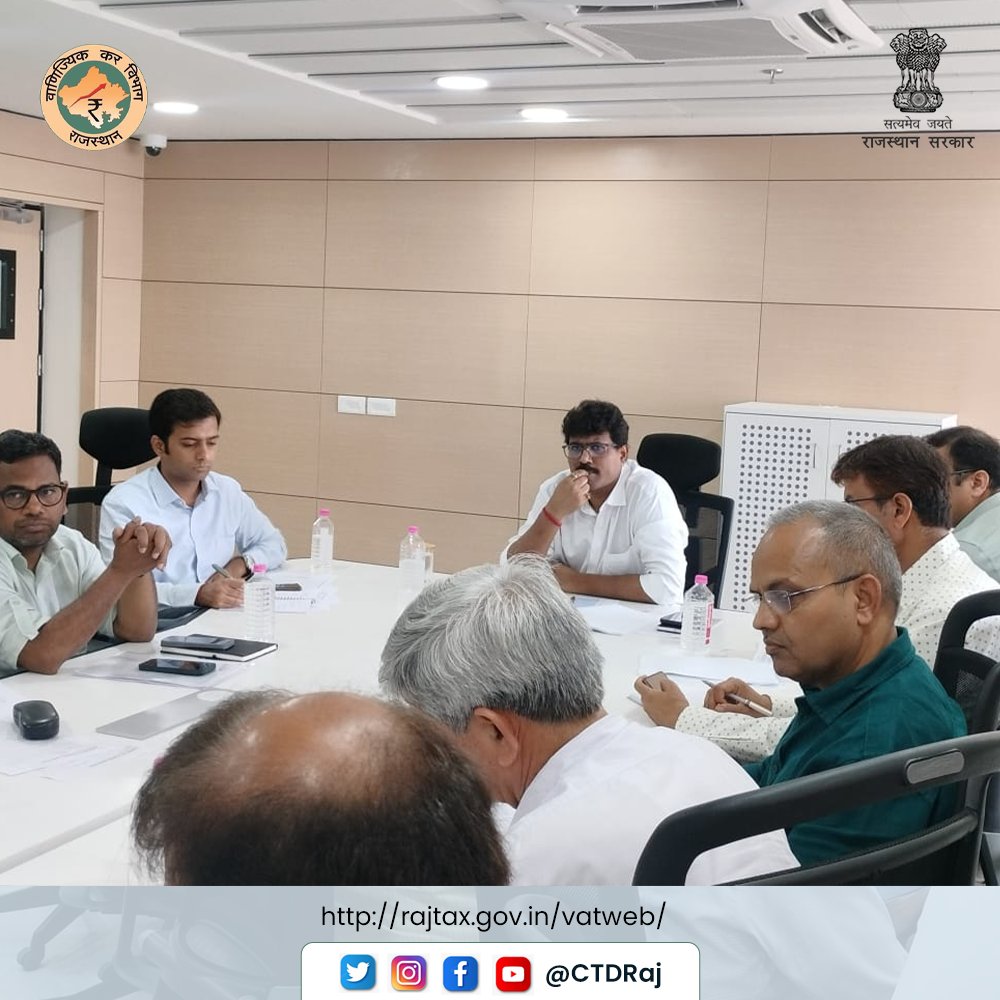 CTDRaj's tweet photo. झालाना स्थित एक्सिलेंस सेंटर ऑफ राजस्थान में वाणिज्यिक कर विभाग की संभागीय समीक्षा बैठक का हुआ आयोजन। मुख्य आयुक्त श्री रवि कुमार सुरपुर ने की वित्तीय वर्ष की पहली तिमाही में संग्रहित राजस्व संग्रहण की समीक्षा।
#ctdraj #gst #gstupdates #rajtax #taxhelp #taxsupport #taxhelpdesk https://t.co/q9keusV8Gi