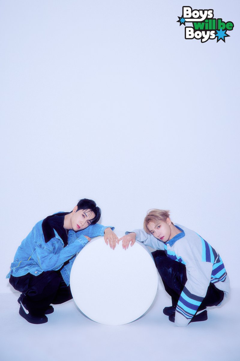 official_MIRAE's tweet photo. 미래소년 (MIRAE)
Boys will be Boys - MIRAE 5th Mini Album

CONCEPT PHOTO #Curious
#카엘 #KHAEL
#박시영 #PARKSIYOUNG

#미래소년 #MIRAE
#MIRAE_BwbB https://t.co/IFbBnwqU2Y