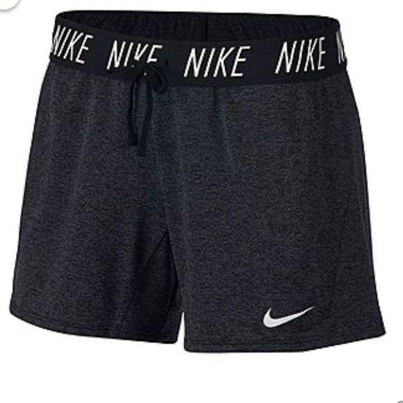 brookswebstore1's tweet photo. So good I had to share! Check out all the items I'm loving on @Poshmarkapp from @skrloverespect #poshmark #fashion #style #shopmycloset #nike #randis: https://t.co/1Bb7aVJbTi https://t.co/0NY2gkkamf