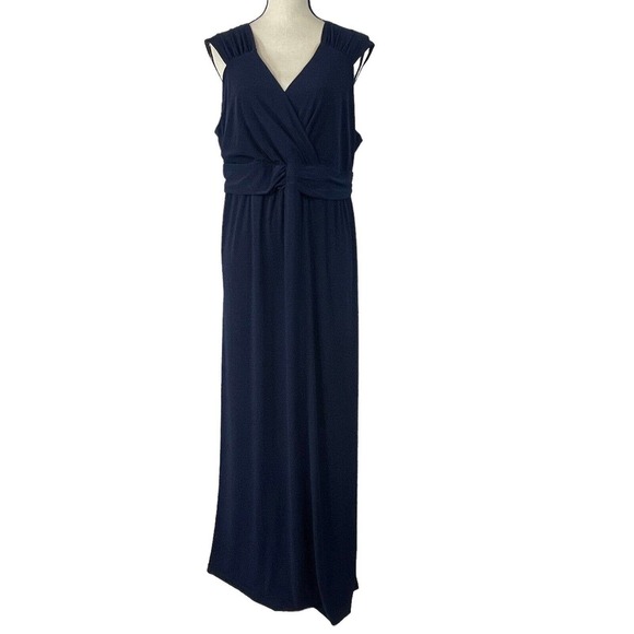 So good I had to share! Check out all the items I'm loving on <a href="/Poshmarkapp/">Poshmark</a> #poshmark #fashion #style #shopmycloset #nycollection: posh.mk/iOLXELGgqBb