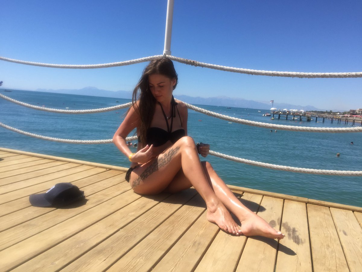 Gm ☕️
Best day ☺️Day near the Ocean 🏝️☀️