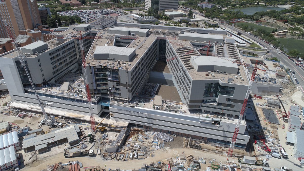 RegioES_PT's tweet photo. La Comisión aprueba el proyecto de 226mill€ para la construcción de un nuevo bloque técnico y hospitalización del HU «12 de octubre», con capacidad de 1.429 camas. Los nuevos servicios utilizarán tecnologías digitales avanzadas

👉https://t.co/jTS0gH5NuN
#FEDER #REACTUE https://t.co/z7TtveRbN1