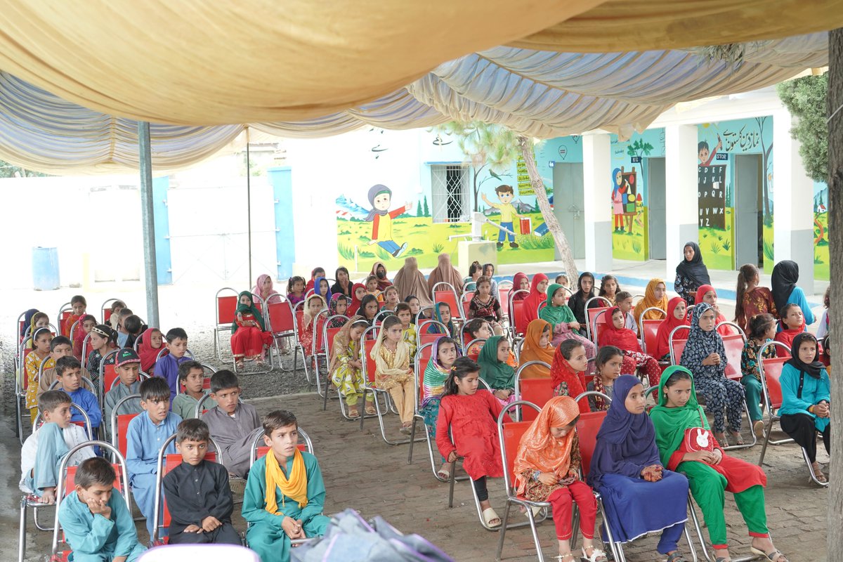 HelpInNeed_PK's tweet photo. #IHHNL Darul Farah School has been inaugurated, bringing double the joy and blessings of Eid and Qurbani to Afghan refugee children in Dargai. Education is now restored after their school was damaged by floods, providing a brighter future for these resilient children https://t.co/oLAAuzHzF6