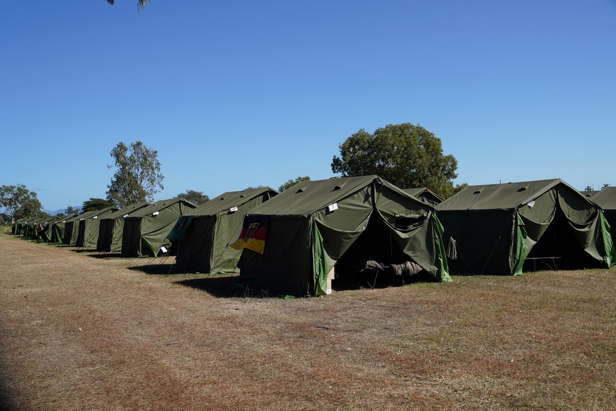 deutschemarine's tweet photo. #TASA23 in Down Under 🇦🇺

16 Nationen (3 als Beobachter) nehmen mit 16.000 Soldaten an der Übung in Sunny Queensland teil.

Auch dabei: 34 Soldaten des #SeeBtl.
Nach einer Eingewöhnungsphase werden sie auf US-Navy-Schiffe gehen und amphibische Landungen mit den US-Marines üben. https://t.co/uqckWHnCB3