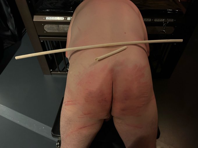 Broken cane 🦯 at #derfemdom @HerrinAriadne - I am too strong 🤔 😂😈🔥😈 https://t.co/T6loKV1lFX<a href="/tag/derfemdom"class="tags">#derfemdom</a><a class="tags" target="_blank" title="On Twitter" href="/?out=eyJ0eXAiOiJKV1QiLCJhbGciOiJIUzUxMiJ9.eyJpYXQiOjE3MjA4MTEyMDIsImlzcyI6InR3cG9ybnN0YXJzLmNvbSIsIm5iZiI6MTcyMDgxMTIwMiwiZXhwIjoxNzUyMzQ3MjAyLCJyZWRpcmVjdF91cmwiOiJodHRwczovL3R3aXR0ZXIuY29tL0hlcnJpbkFyaWFkbmUifQ.Np8utTVyqcDmz35YiwDS5DyKG4xD4KFq-UQy9S97qqgOOgImrQunY_HrsiMc5sEOBRGEr9ZOPIUEnu0HjHkJQA">@HerrinAriadne</a>