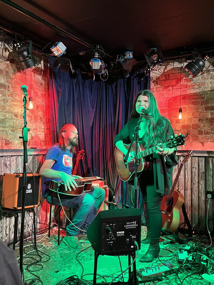 MicheleStodart's tweet photo. Such an inspiring gig last night w/ @OMITFmusic @Music_Leonie &amp; @JamesRileySongs! 💕 One of those nights all about community &amp; collaboration… which is what it’s all about! 🎶 Also raising funds &amp; awareness for the #SaveTheHarrison campaign &amp;supporting #grassroots music venues 🙏 https://t.co/1EiSyfrs7x