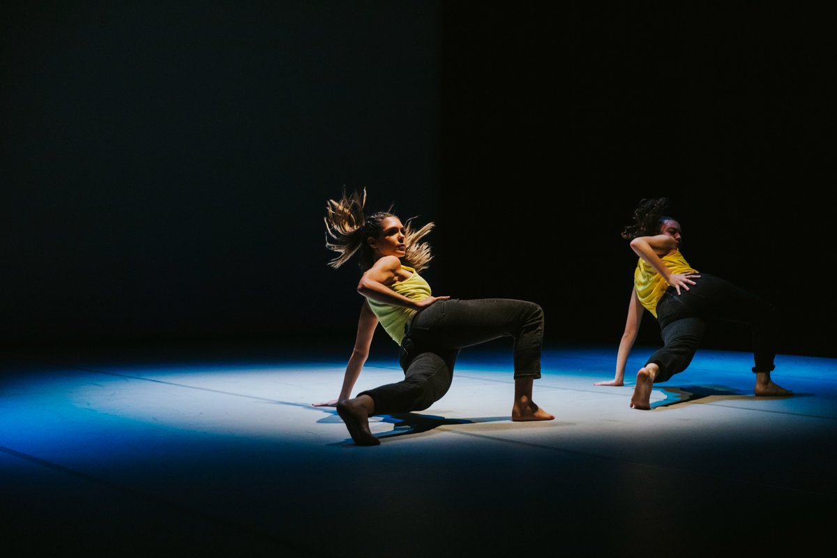 EspacioLasala's tweet photo. Primera ronda de amor y de belleza 21-J 💅🏻👽💅🏻

-Dirección y coreografía Begoña Ruiz
-Fotos @legazsergio https://t.co/Vh378y7FvS