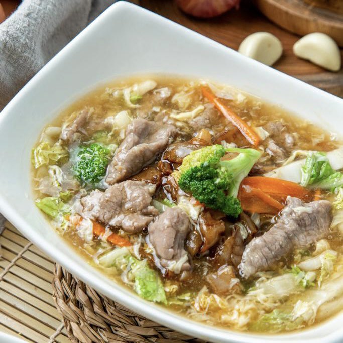 MohKeIpoh's tweet photo. Mencari menu masakan Cina Muslim di Ipoh? Boleh singgah ke Restoran Pakcik Wong!

Memang meriah kalau makan kat sini. Ada lauk Ketam, Sotong, Ayam, Ikan, Daging & Lala. Semua lauk ni boleh pilih untuk masak Creamy Butter, Salted Egg, Black Pepper, Thai Sauce, Tiga Rasa, Mongolian & macam-macam lagi. Memang menarik. Apa tunggu lagi? Moh Kita!