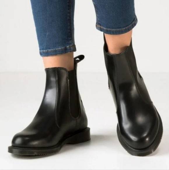 trendy_nyc's tweet photo. So good I had to share! Check out all the items I'm loving on @Poshmarkapp #poshmark #fashion #style #shopmycloset #drmartens #fashionnova: https://t.co/9u5FbXLfC6 https://t.co/TFHjcOOlvO