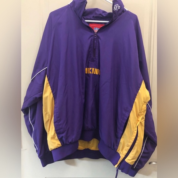 So good I had to share! Check out all the items I'm loving on <a href="/Poshmarkapp/">Poshmark</a> #poshmark #fashion #style #shopmycloset #missme #bananarepublic #nfl: posh.mk/Mk4eJLxgqBb