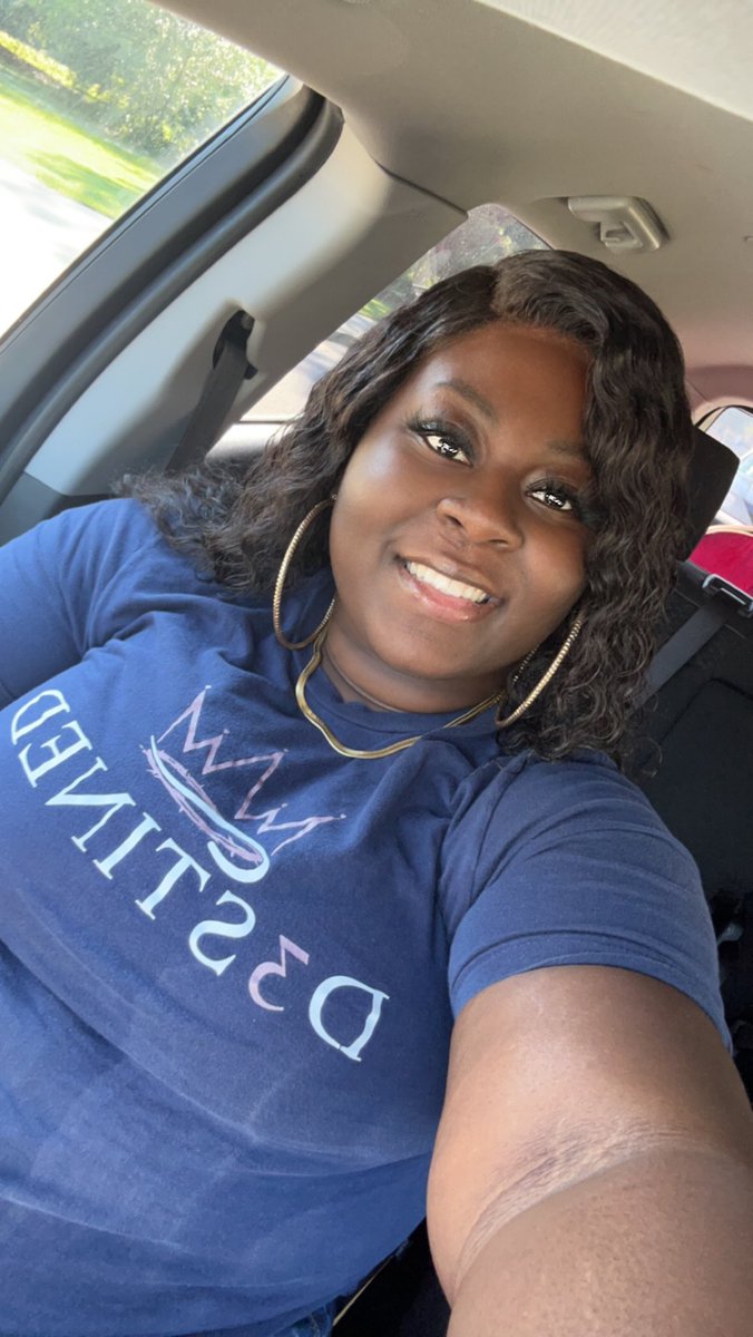sweet_teela's tweet photo. Hey y’all ✨ https://t.co/CjDN4uiUnw