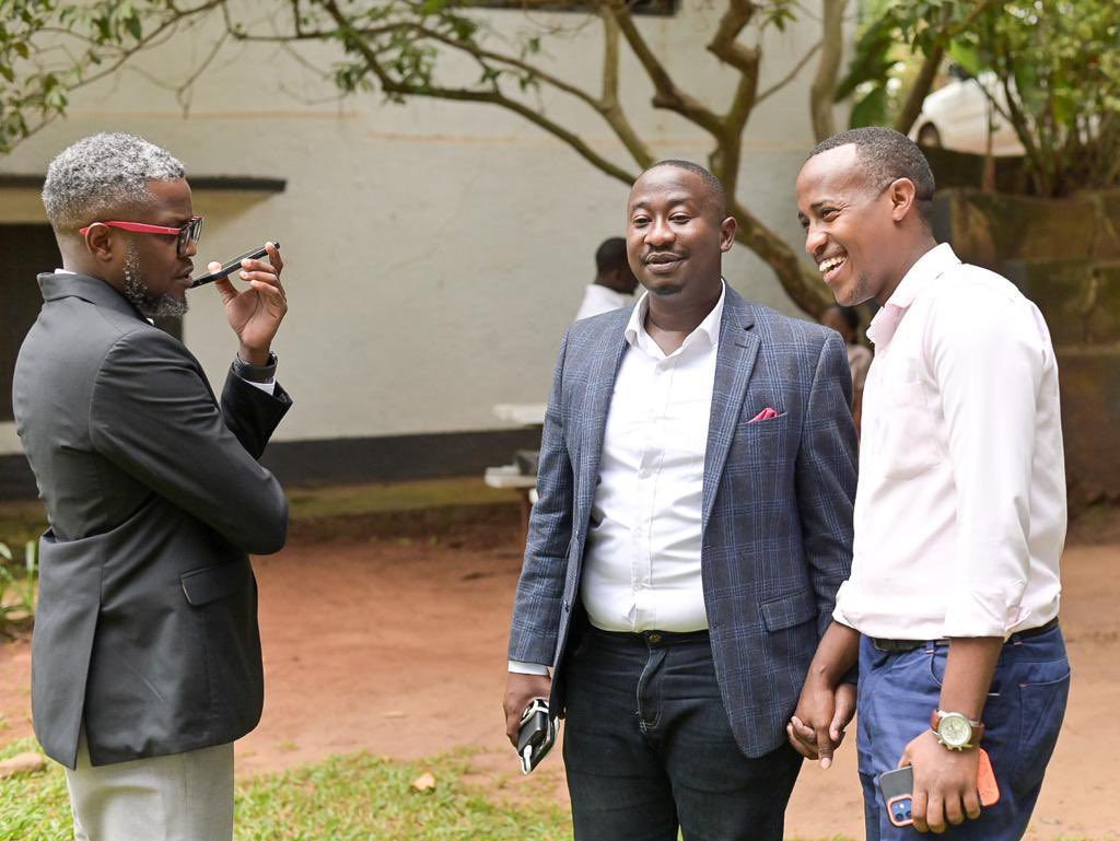Tony Otoa (@comrade_otoa) on Twitter photo My brother <a href="/SolomonSerwanjj/">Solomon Serwanjja</a> asked me yesterday about career. He thought I was all about great education until I told him my hustle story. From being a turn boy on a truck to a journalist and a Radio DJ. I washed cars and washed dishes till I got promoted to grills man at My brother <a href="/SolomonSerwanjj/">Solomon Serwanjja</a> asked me yesterday about career. He thought I was all about great education until I told him my hustle story. From being a turn boy on a truck to a journalist and a Radio DJ. I washed cars and washed dishes till I got promoted to grills man at
