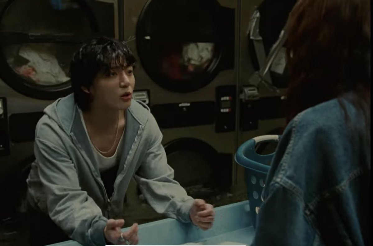 ugh_jules's tweet photo. “In another life, I would have really liked just doing laundry and taxes with you”

Htjwnfkwndkebdkw https://t.co/jgnGljisZg