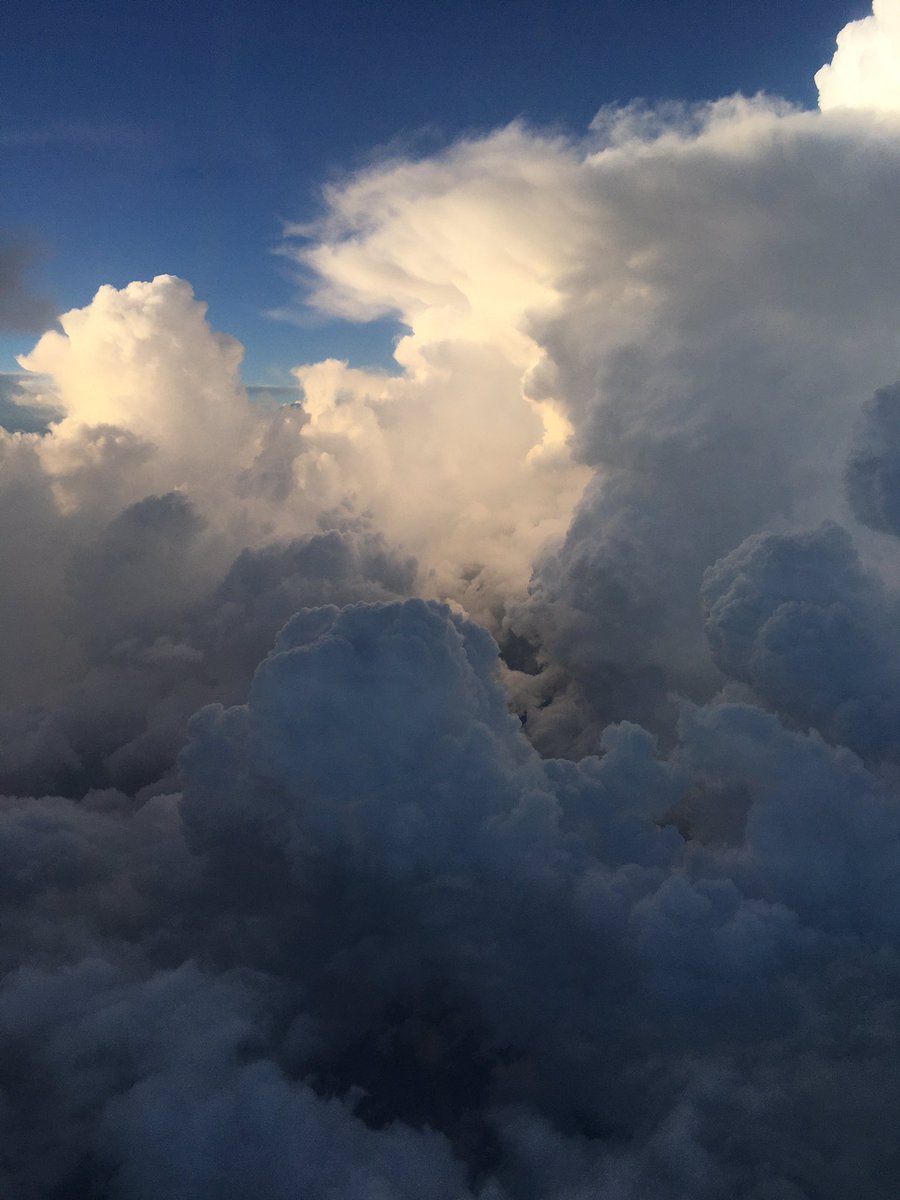 ✈️⛅️