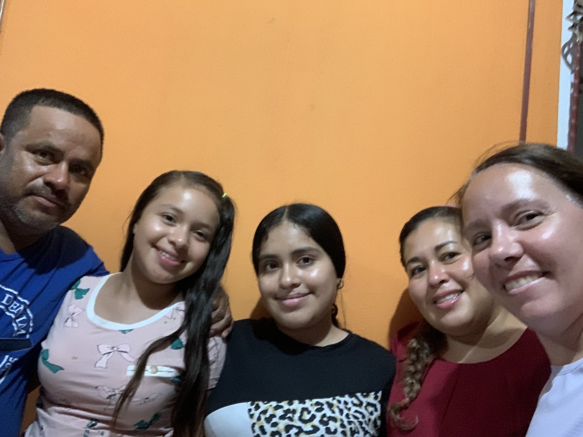 My final post from Guatemala as I wait for a flight back to the US. Thanks to #FundForTeachers for believing in me and giving me this opportunity. itscherij.edublogs.org/2023/07/14/can… #FFTFellow