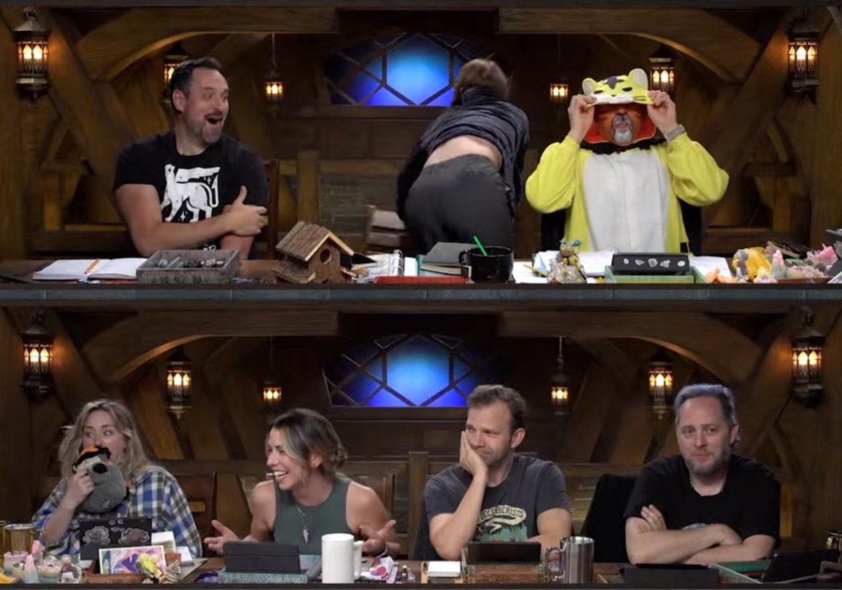 beaulavorregard's tweet photo. you guys will never believe what laura bailey just said here https://t.co/7MFa2UhCYA