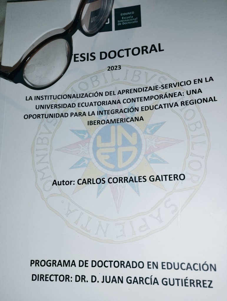 vyepezr's tweet photo. Super honrada de ser lectora de esta tesis doctoral ๐๐ฝโโ๏ธ Disfrutando las "vacaciones" ๐ #whatprofessorsdo @UNED @PUCeCiencia https://t.co/egrpz84Rcq