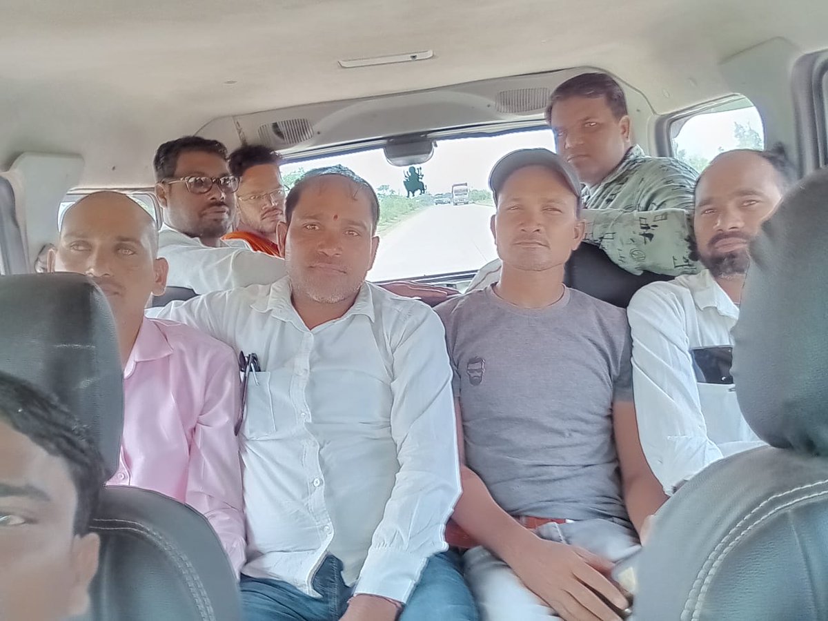 ManijKu20298166's tweet photo. @WattiBhanu @cgsvskm @INCIndia @bhupeshbaghel @RahulGandhi @SupriyaShrinate @srivatsayb @jaywardhanbissa @Pawankhera @BJP4India @OPChoudhary_Ind @kumari_selja https://t.co/lL3SdEohMg